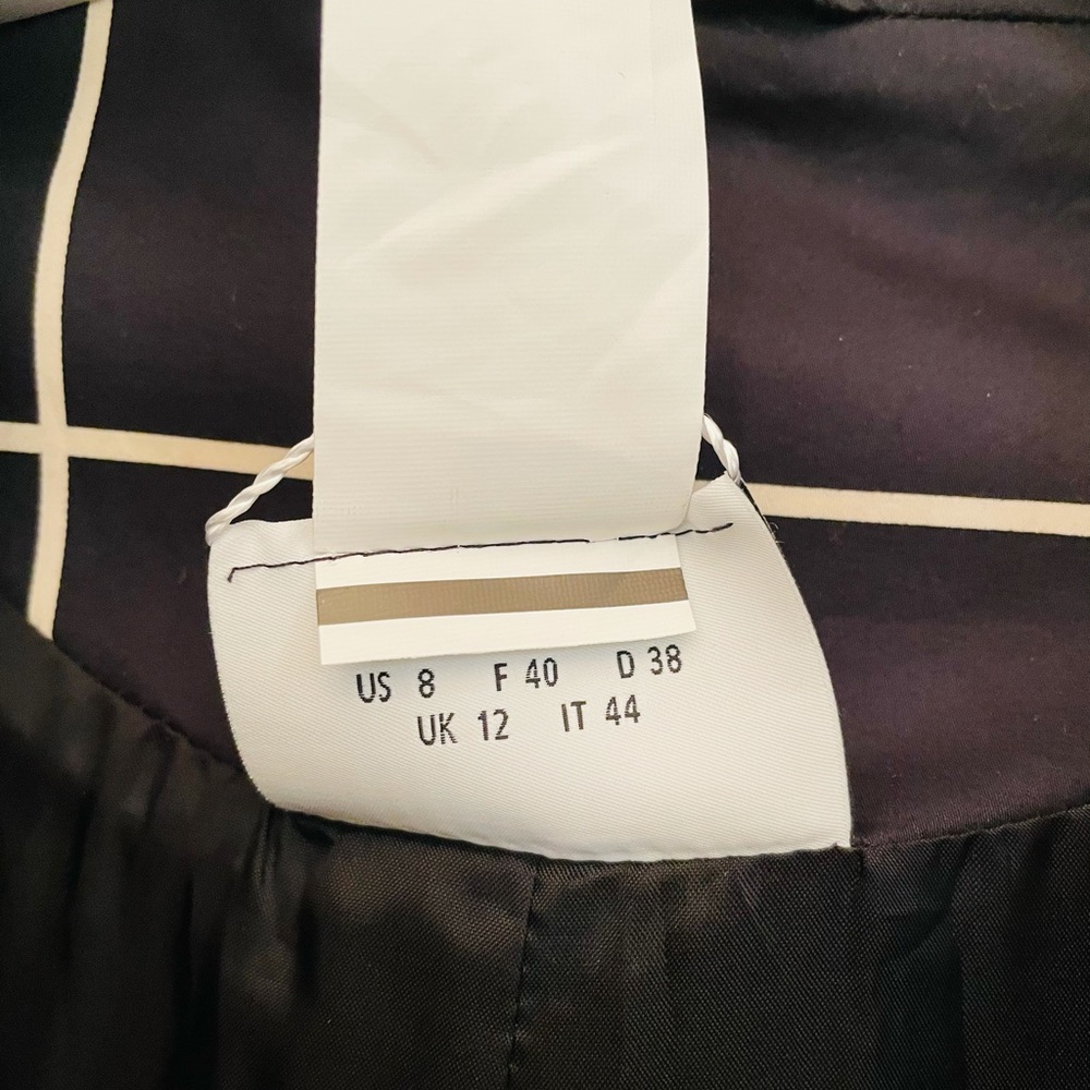 Akris punto Big Grid Belted Trench Coat, size 8 - Picture 12 of 14